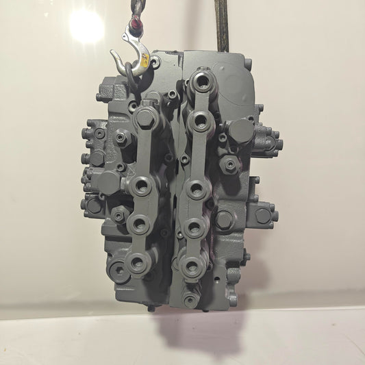 Valve de contrôle principale John Deere / Hitachi 4629348 (Main Control Valve) – remanufacturée – 2454D, 270DLC, 2954D, Zaxis